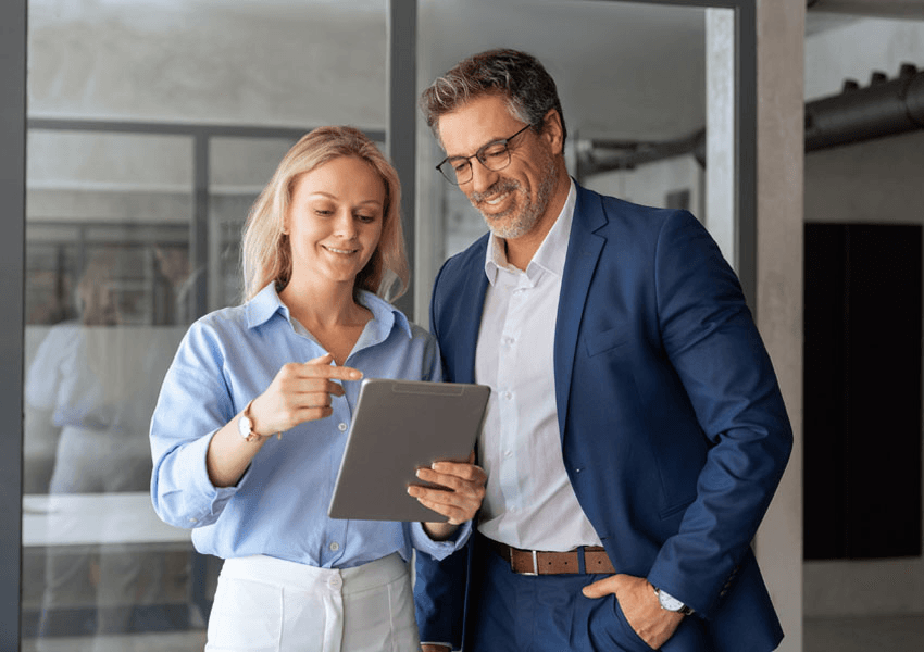 Sulmot business professionals